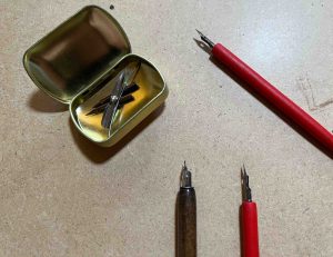 8. lecke  A “mártogatós toll” ismertetése (Rajzolás és Festés Diópáccal)